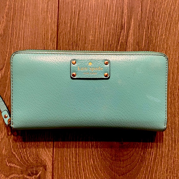 kate spade Handbags - ♠️ Kate Spade Wallet